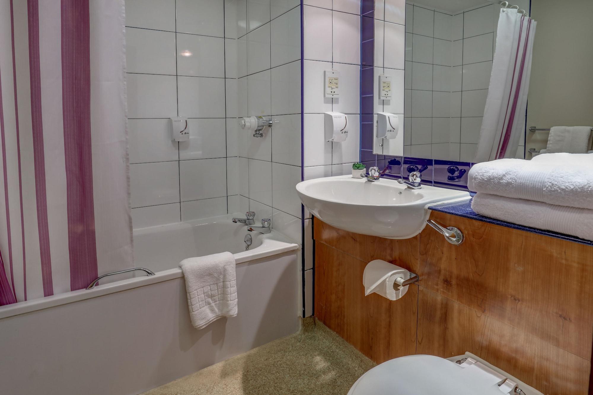Plaza Chorley; Sure Hotel Collection By Best Western Чорли Экстерьер фото