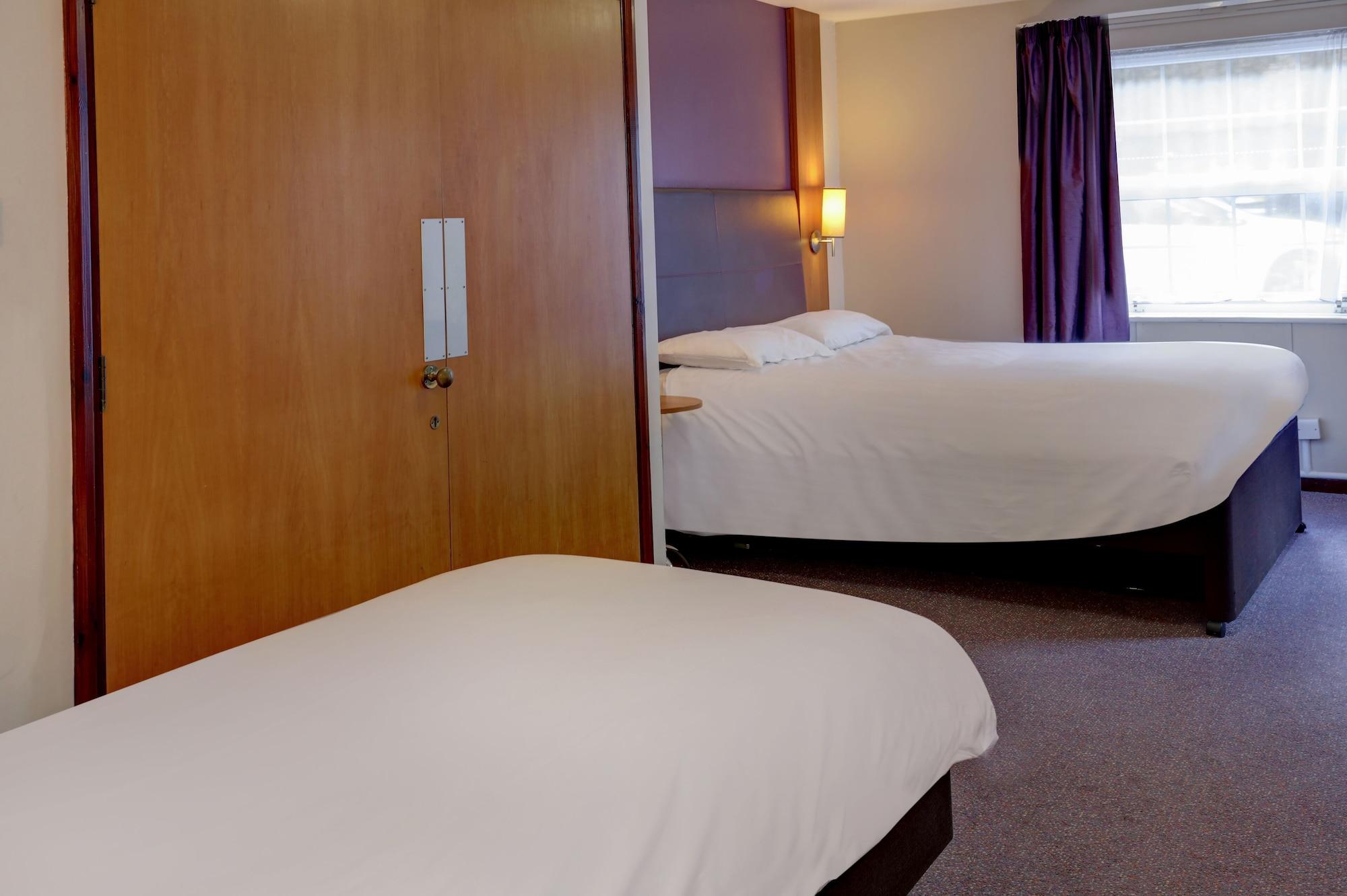 Plaza Chorley; Sure Hotel Collection By Best Western Чорли Экстерьер фото