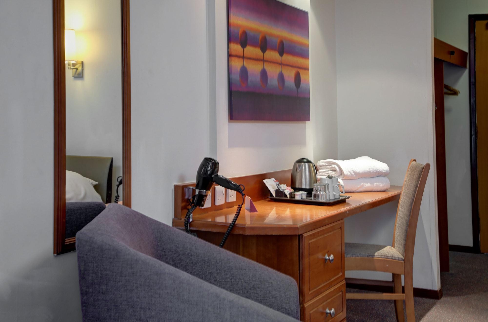 Plaza Chorley; Sure Hotel Collection By Best Western Чорли Экстерьер фото
